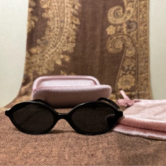 Authentic MIU MIU Regard Sunglasses 04ZS black oval w/ matching case - Picture 2 of 6